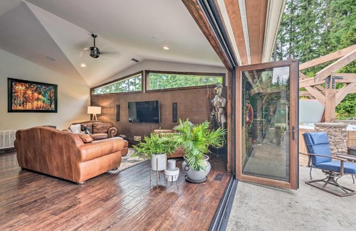 North Creek Casa | Luxury Home with Backyard Oasis - Near Seattle!