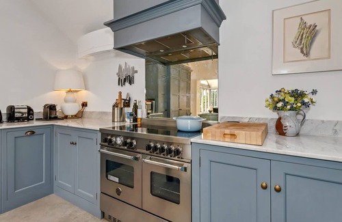 Long Melford Casa | Luxury Home with Large Garden - The School House