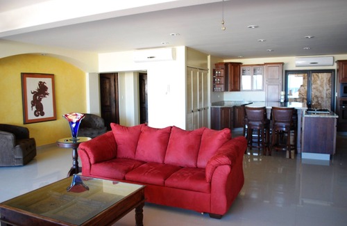 Pedregal Casa | Casa de lujo con piscina de borde infinito! Caminar a la ciudad, el puerto y la playa!