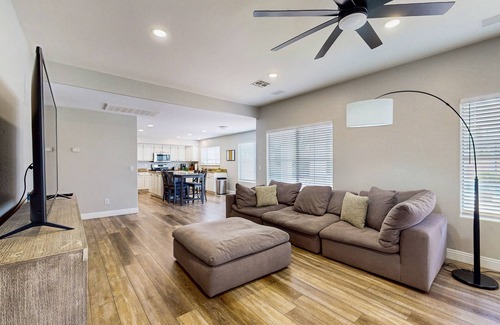 Coronado Ranch Casa | Luxury home with pool & pool spa, ping-pong, fire pit, & BBQ grill - dogs ok