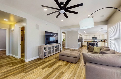 Coronado Ranch Casa | Luxury home with pool & pool spa, ping-pong, fire pit, & BBQ grill - dogs ok