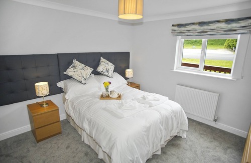 Winnard's Perch Cabina | Luxury hot tub Lodge at Retallack nr. Padstow & Newquay