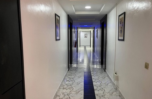 Ofin Casa | Luxury Hotel Deluxe Room - Sleeps 2 - Gym - Pool