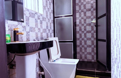 Ofin Casa | Luxury Hotel Deluxe Room - Sleeps 2 - Gym - Pool