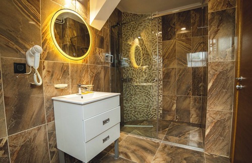 City Center Hotel | Luxury Hotel King Bo