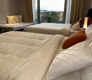 Tambo Apartamento | Luxury Hotel near City of Dreams, Solaire, NAIA, and MOA - City of Bridge