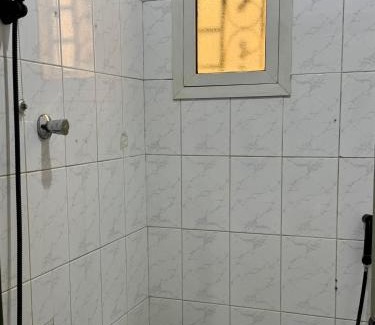 Ghirnatah Apartamento | Luxury hotel suite with one bedroom and a living room