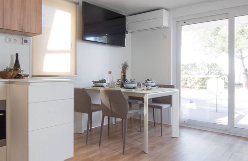 Piran Alquiler De Eote | Luxury house, floating at the Adriatic sea in a serene marina, 50m from a beach