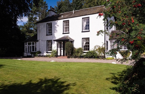 Murthly Casa | Luxury House in Perthshire-5 bedrooms all en-suite