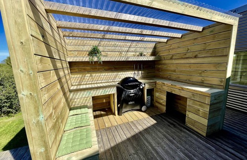 Borgarnes Cabaña | Casa de lujo con una acogedora Pensión + Bañera de hidromasaje cerca del Parque Nacional de Snæfellsnes