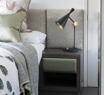 Lower Edmonton Casa | Luxury House with a Private Garden, Free Parking and Air Con