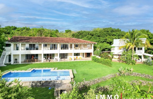 Los Pargos Villa | ROMEO HOUSE, 5 MINUTES TO THE BEACH OCEAN VIEW.