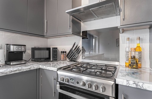 Yiewsley Casa | Luxury Hub a short ride from Heathrow