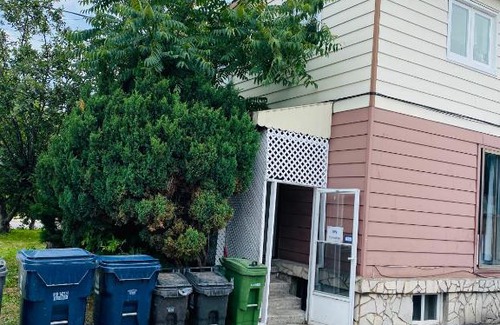 Old East York Apartamento | Dream Suite East York ( Toronto) Space Share