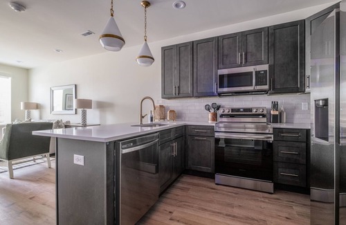 Trussville Apartamento | Luxury in Downtown Trussville