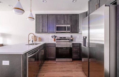 Trussville Apartamento | Luxury in Downtown Trussville