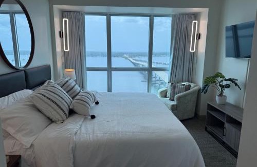 Fort Myers River District Apartamento | Luxury in the sky