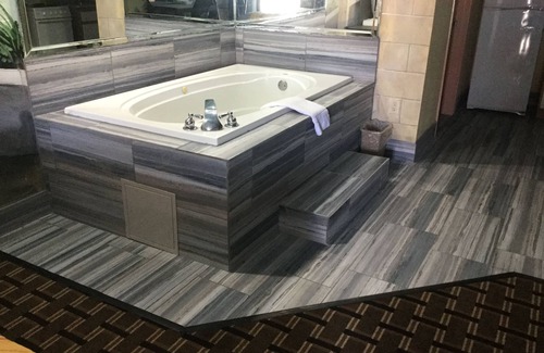 Lackland Terrace Hotel | Luxury Inn and Suites Seaworld Lackland