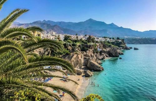 Torrox Costa Apartamento | Luxury Isea Calaceite apartment with fantastic seaview
