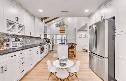 Isle of Palms Villa | Luxury Isle of Palms Home Steps to Beach with Pool