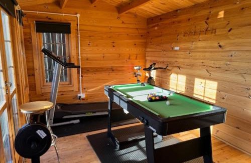 Hereford Casa | Luxury Jacuzzi Fast WIFI PS5 Gym Parking 2 spaces