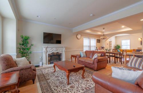 Northeast Cama Y Desayuno | Luxury & Jolly-hearted Private Room in DC