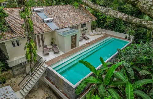 Kathaluwa Villa | Luxury Jungle Villa with an Infinity Pool, Yoga Shala and Gym