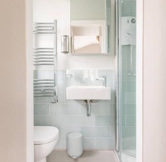 Larkhall Casa | Luxury King-bed Ensuite With Tranquil Garden Views