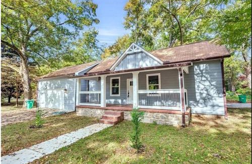 Lithonia Apartamento | Luxury King Bed Room Private Entry and Bathroom