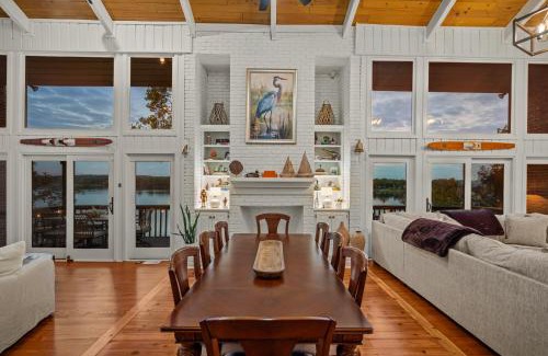 Inman Casa | Luxury Lake House in SC With Mountain Views!