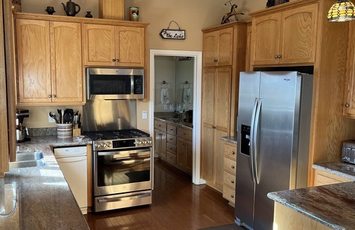 Julian Casa | LAKE HOUSE BEST VIEW & 5-STAR QUALITY- Camas lujosas para 10 4 DORMITORIOS