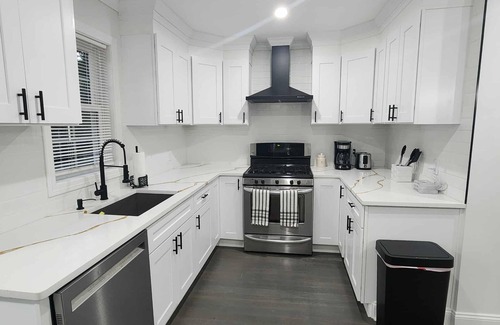 Gardner Cabaña | Luxury Lake house