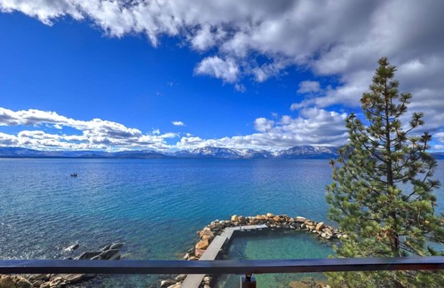 Zephyr Cove Casa | Luxury Lakefront Escape | Panoramic View | Sleep 8