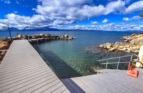 Zephyr Cove Casa | Luxury Lakefront Escape | Panoramic View | Sleep 8