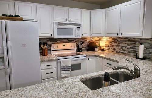 Osage Beach Condominio | Luxury Lakefront Family Condo with Boat Slip
