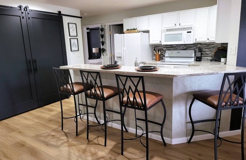 Osage Beach Condominio | Luxury Lakefront Family Condo with Boat Slip
