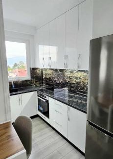 Pogradec Apartamento | Luxury lakeview apartment