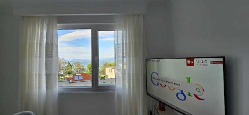 Pogradec Apartamento | Luxury lakeview apartment