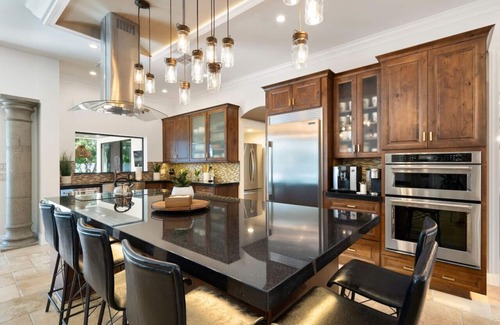 Rancho Saguaro Villa | Luxury Living 12 min to Old Town Heated Pool.