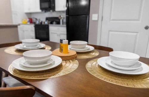 Melbourne Condominio | Luxury Living: 1BR Condo w/ Resort-Style Amenities