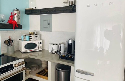 Dickenson Bay Apartamento | Luxury living spaces for your next adventure vacation!