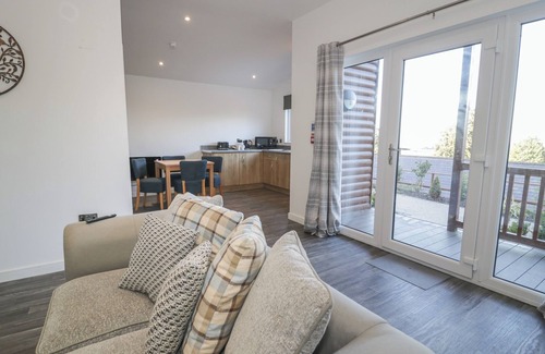 Dyserth Cabaña | LUXURY LODGE 53, pet friendly, with pool in Dyserth