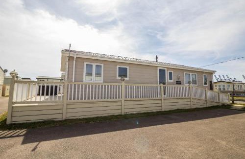 Felixstowe Otro | Luxury Lodge At Suffolk Sands Holiday Park Ref 45009Mv