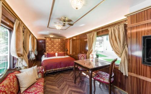 Campo di Trens Cabina | Luxury Lodge - Lener Express