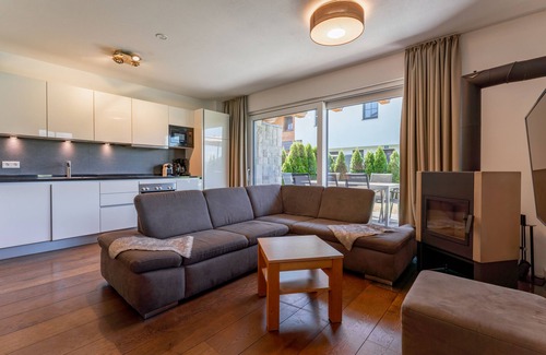 Lengdorf Chalet De Esquí | Luxury lodge with private terrace, garden & sauna