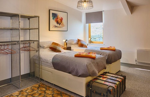 Muchelney Casa | Luxury loft design barn, with private heated pool, hot tub, steam room and sauna