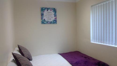 Ravensbury Casa | Luxury London Ensuite Double Room, Park free, Tram-Train!