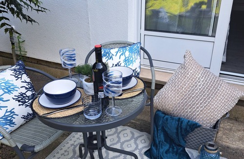 Royal Docks Apartamento | Luxury London Riverside Apartment within 3 minute walk of DLR transport network