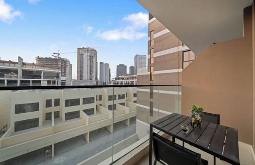 Al Quoz Apartamento | Luxury london style studio