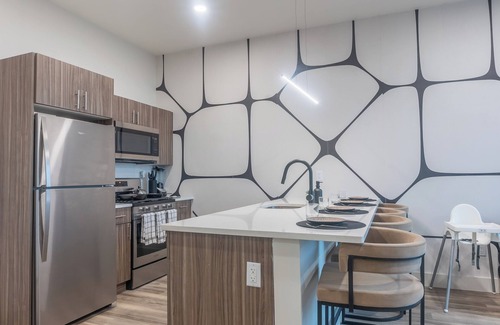 East Orange Apartamento | Luxury Lookout: NYC view, 2BR+Free Parking, Sleeps 8, 20%Off